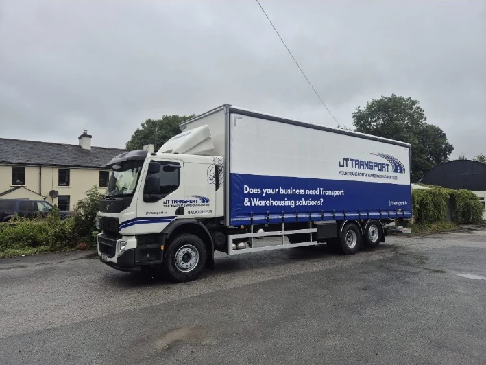 Side view of the JT rigid vehicle.